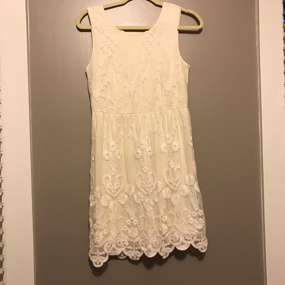 Lacy Forever 21 Dress to the Knee